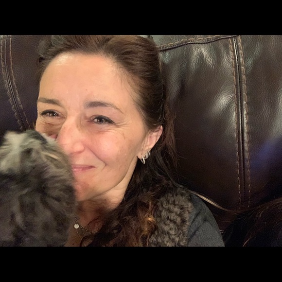 Meet your Posher, Magda - Picture 1 of 5